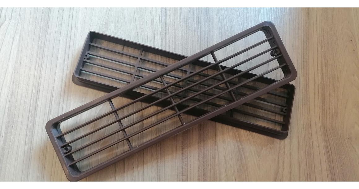 Kép 2/2 - Szellőzőrács műa. 310x82mm barna
