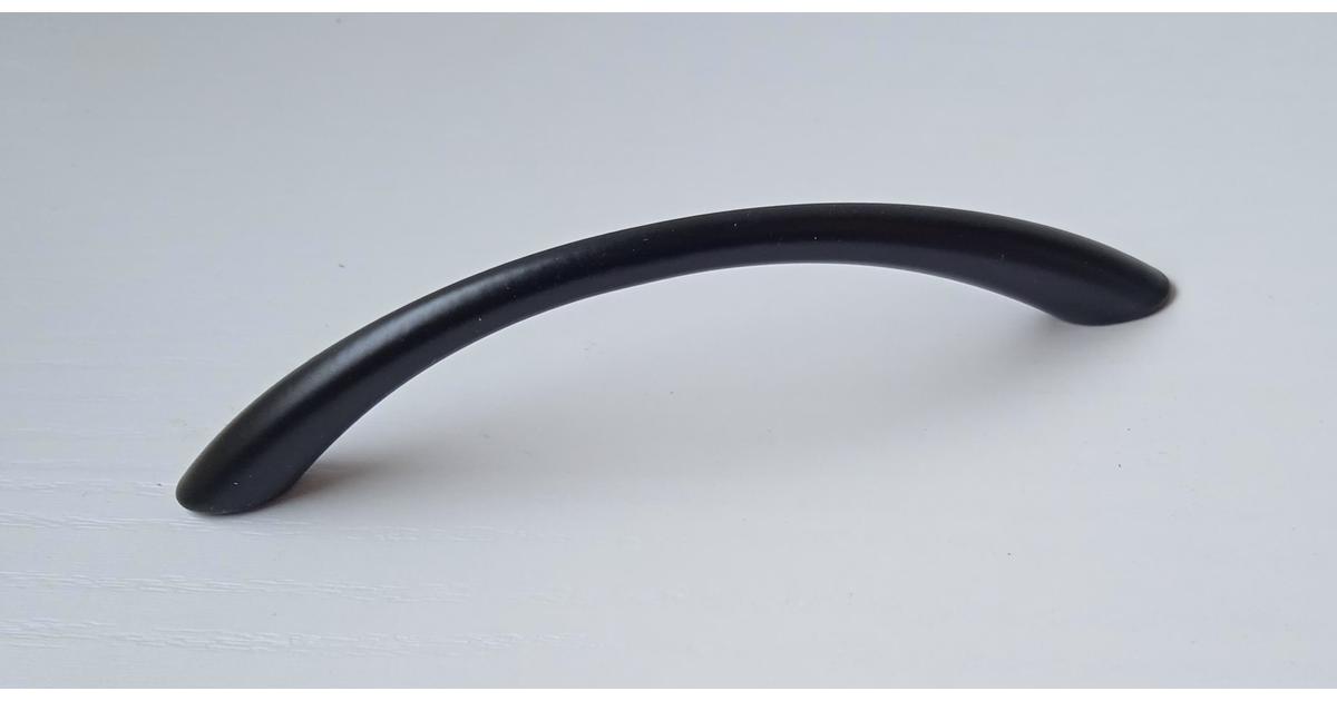 Fogantyú 96mm fekete matt