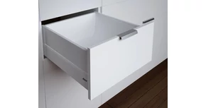 RITMA CUBE oldalmagasított négyszög korlátos 83 mm magas normál fiók, tiszta fehér